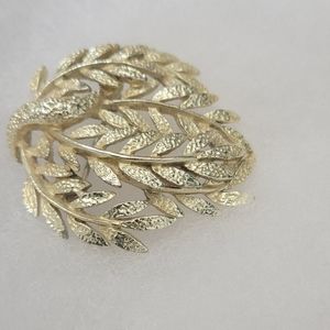 Vintage Gold Brooch